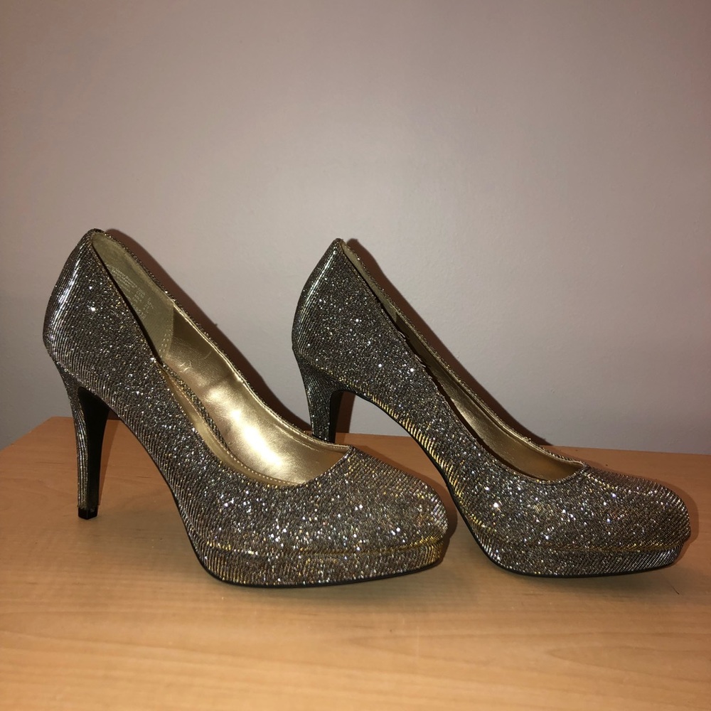 Silver sparkle heels